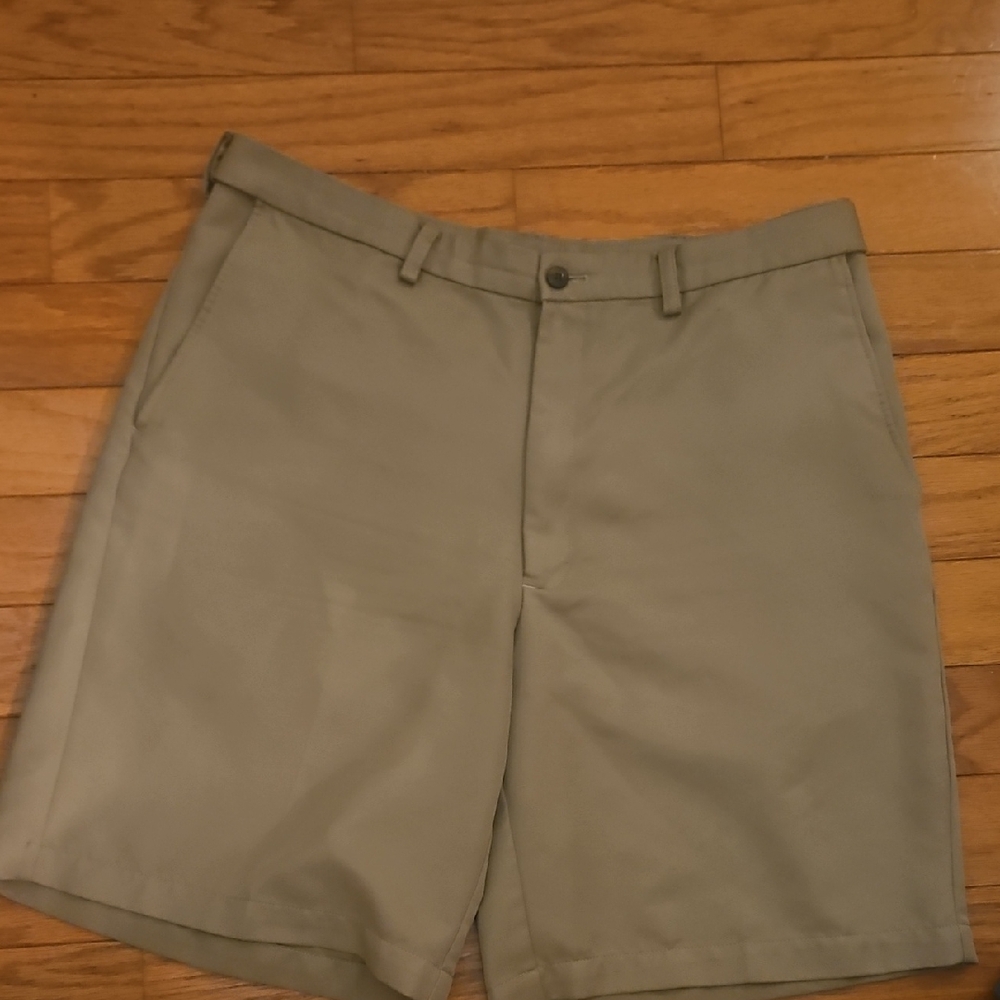 Haggar Men's Khaki Flat Front Shorts